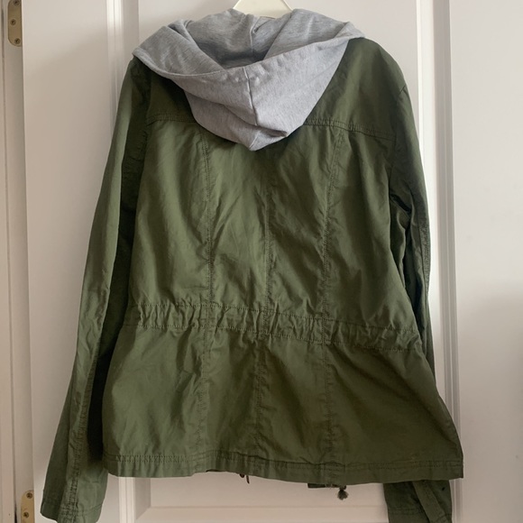 Green cargo jacket with cap - Picture 5 of 5